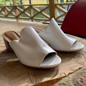 Size 7 1/2  -14th & Union